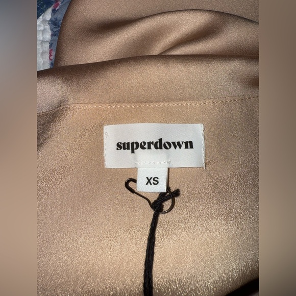 superdown Mischa Cowl Back Top - Picture 7 of 14